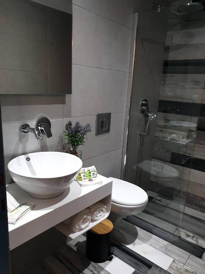 V-Suites Potos Exteriör bild